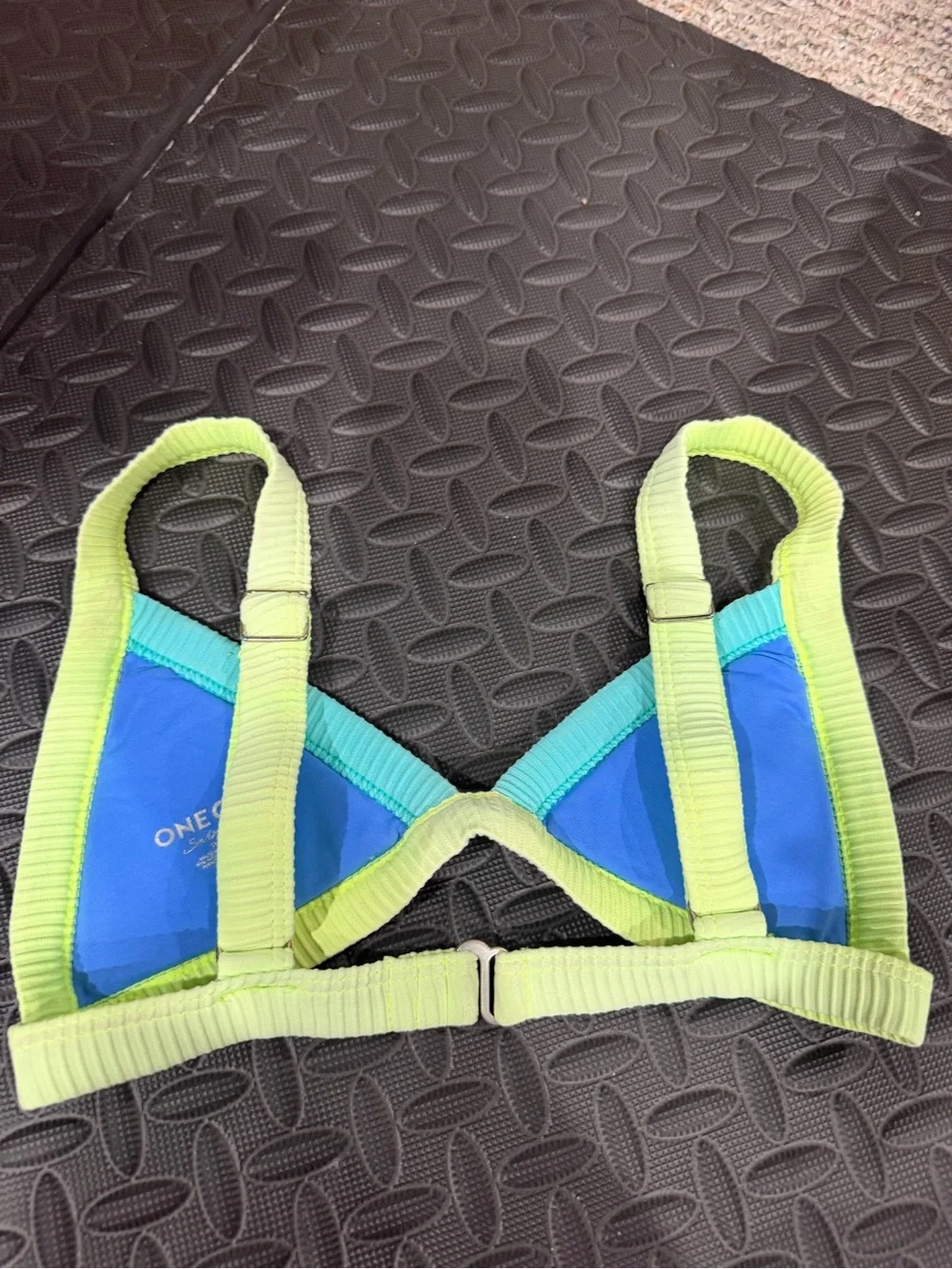 Oneone swim top